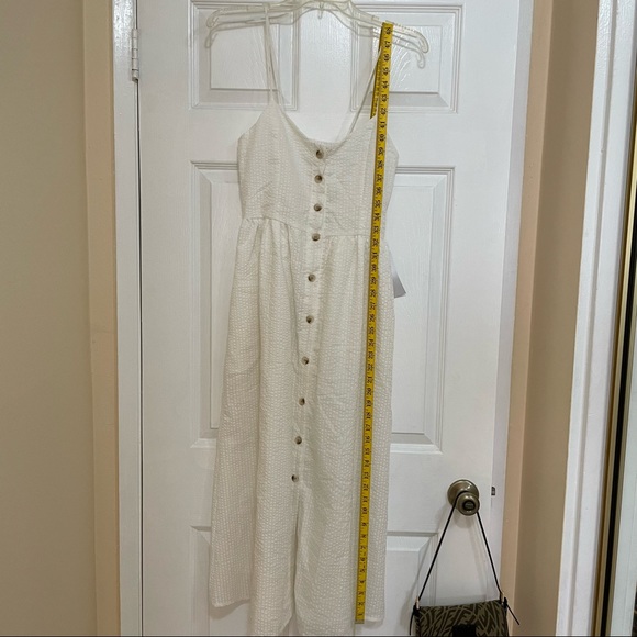 White button down midi dress - best for size small - Picture 4 of 9